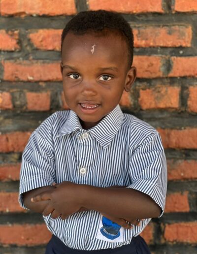 DAVINAH CARLA GAJU_754